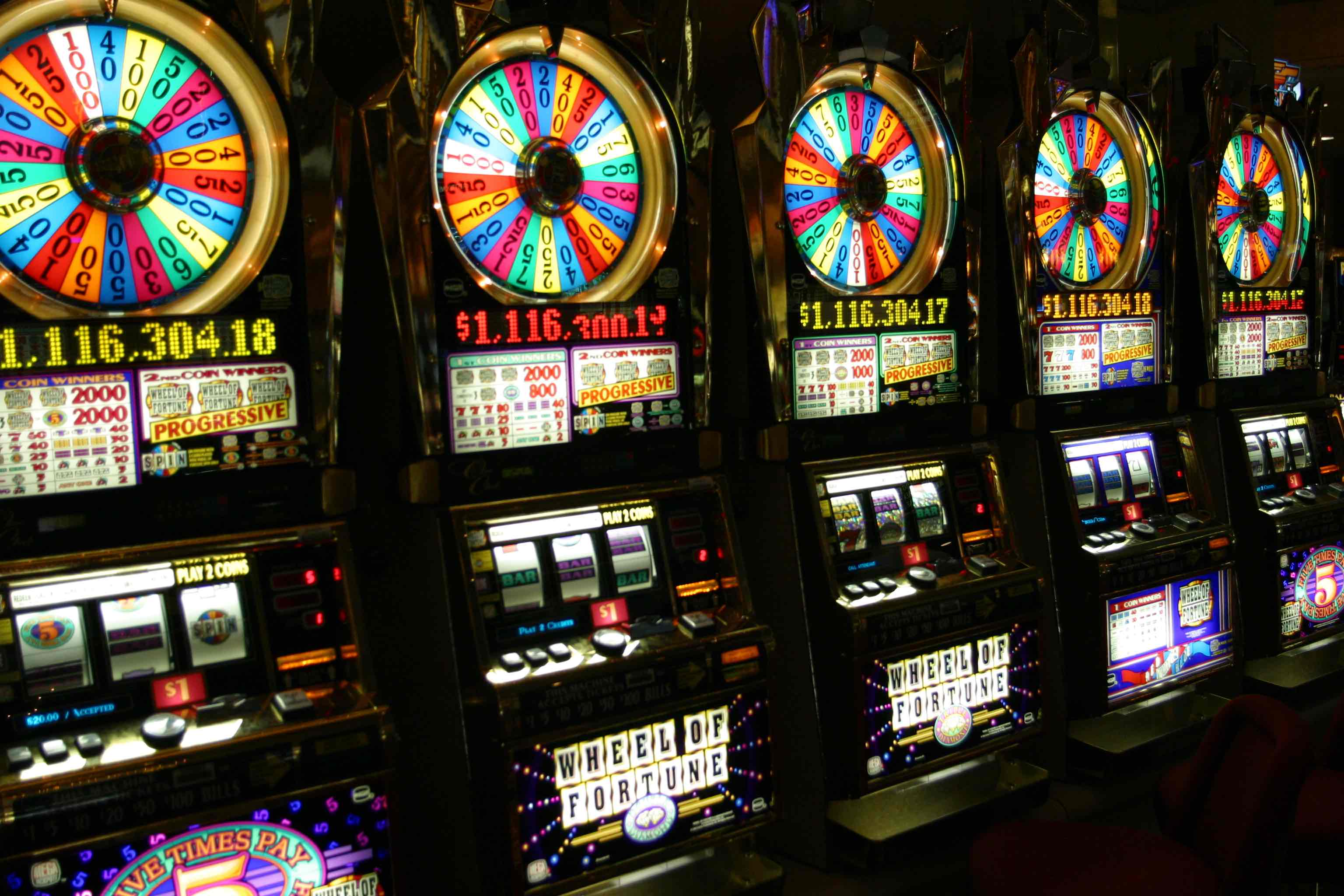 How Do Slot Machine Work